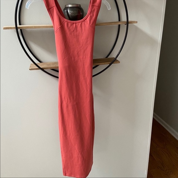 Lulu lemon dress size 6 - Picture 4 of 4